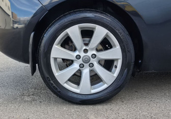 Подержанный автомобиль Opel Astra Hatchback 2013 года (9 фото)