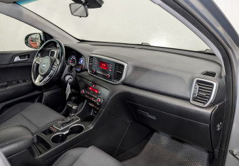 Подержанный автомобиль Kia Sportage 2019 года (10 фото)