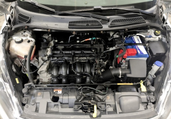 Подержанный автомобиль Ford Fiesta Sedan 2016 года (9 фото)