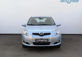 Подержанный автомобиль Toyota Auris Hatchback 2008 года (2 фото)