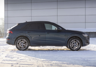Подержанный автомобиль Audi Q8 2019 года (4 фото)