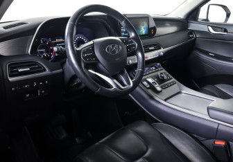 Подержанный автомобиль Hyundai Palisade 2021 года (17 фото)