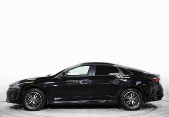 Подержанный автомобиль Kia K5 2021 года (3 фото)