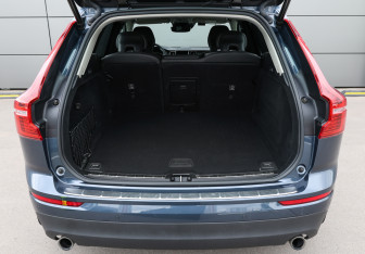 Подержанный автомобиль Volvo XC60 2021 года (8 фото)