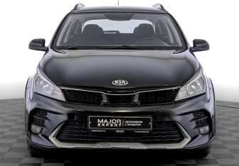 Подержанный автомобиль Kia Rio Hatchback 2021 года (2 фото)