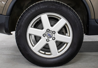 Подержанный автомобиль Volvo XC90 2011 года (19 фото)