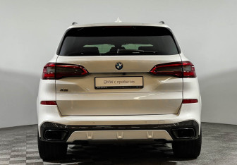 Подержанный автомобиль BMW X5 2020 года (4 фото)