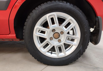 Подержанный автомобиль Ford Fusion 2008 года (9 фото)