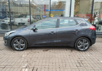 Подержанный автомобиль Kia Ceed Hatchback 2016 года (5 фото)