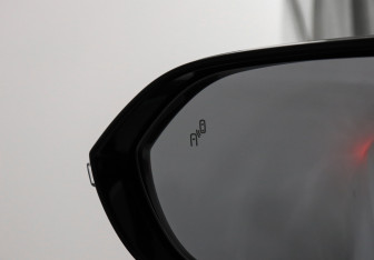 Подержанный автомобиль Jaecoo J8 2024 года (16 фото)