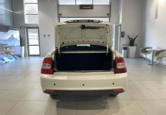 Подержанный автомобиль LADA (ВАЗ) Priora Sedan 2012 года (7 фото)