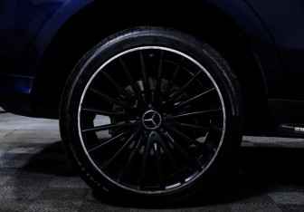 Подержанный автомобиль Mercedes-Benz GLE 2016 года (16 фото)