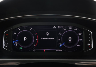 Подержанный автомобиль Volkswagen Tiguan 2019 года (11 фото)