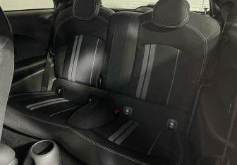 Подержанный автомобиль MINI Hatch 2021 года (10 фото)