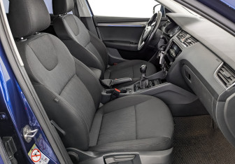 Подержанный автомобиль Skoda Octavia Liftback 2017 года (23 фото)