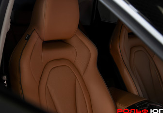 Подержанный автомобиль Omoda C5 2023 года (12 фото)