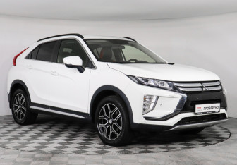 Подержанный автомобиль Mitsubishi Eclipse Cross 2018 года (3 фото)