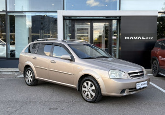 Подержанный автомобиль Chevrolet Lacetti Wagon 2008 года (3 фото)