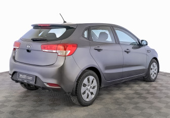 Подержанный автомобиль Kia Rio Hatchback 2015 года (5 фото)