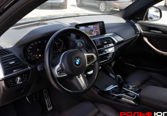 Подержанный автомобиль BMW X4 2021 года (10 фото)