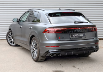 Подержанный автомобиль Audi SQ8 2024 года (7 фото)