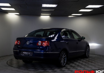 Подержанный автомобиль Volkswagen Passat Sedan 2010 года (21 фото)