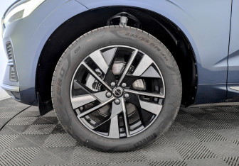 Новый Volvo XC60 2025 (7 фото)