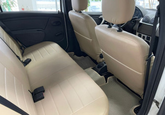 Подержанный автомобиль Renault Logan Sedan 2011 года (18 фото)