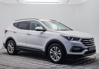 Подержанный автомобиль Hyundai Santa Fe 2017 года (7 фото)