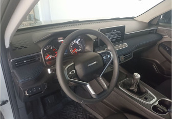 Новый Haval Jolion 2025 (12 фото)