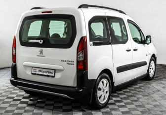 Подержанный автомобиль Peugeot Partner 2014 года (5 фото)