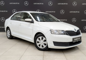 Подержанный автомобиль Skoda Rapid Liftback 2019 года (3 фото)