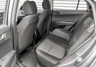 Подержанный автомобиль Hyundai Creta 2021 года (12 фото)