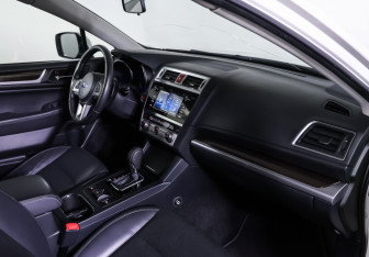 Подержанный автомобиль Subaru Outback Wagon 2015 года (11 фото)