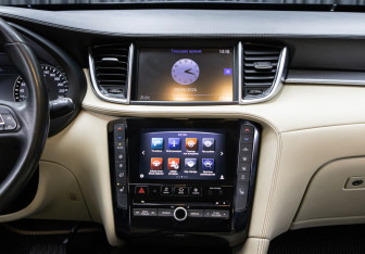 Подержанный автомобиль Infiniti QX50 2018 года (15 фото)