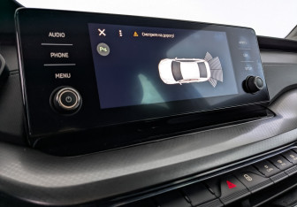 Подержанный автомобиль Skoda Octavia Liftback 2021 года (25 фото)