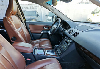 Подержанный автомобиль Volvo XC90 2014 года (9 фото)
