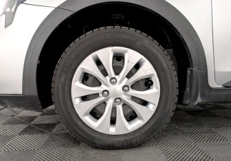 Подержанный автомобиль Kia Rio Hatchback 2021 года (17 фото)