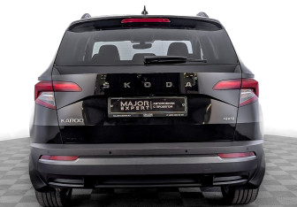 Подержанный автомобиль Skoda Karoq 2021 года (6 фото)