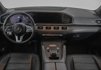 Подержанный автомобиль Mercedes-Benz GLE 2019 года (13 фото)