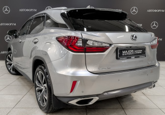 Подержанный автомобиль Lexus RX 2016 года (7 фото)