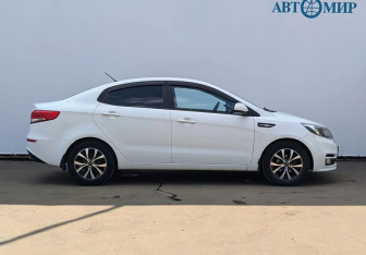 Подержанный автомобиль Kia Rio Sedan 2016 года (4 фото)