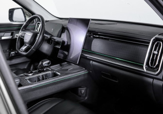 Подержанный автомобиль Jaecoo J7 2023 года (9 фото)