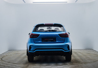 Подержанный автомобиль LIVAN X3Pro 2023 года (6 фото)