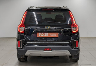 Подержанный автомобиль Geely Emgrand X7 2019 года (6 фото)