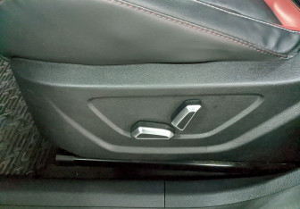 Подержанный автомобиль Geely Coolray 2024 года (15 фото)