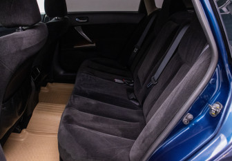 Подержанный автомобиль Nissan Teana 2010 года (11 фото)