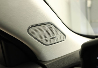 Подержанный автомобиль Changan UNI-K 2023 года (23 фото)