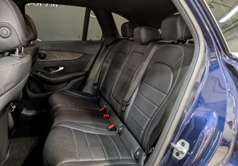 Подержанный автомобиль Mercedes-Benz GLC Coupe 2021 года (18 фото)