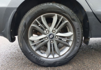 Подержанный автомобиль Hyundai ix35 2014 года (9 фото)